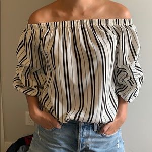 NWT Cute Off-Shoulder Striped Top